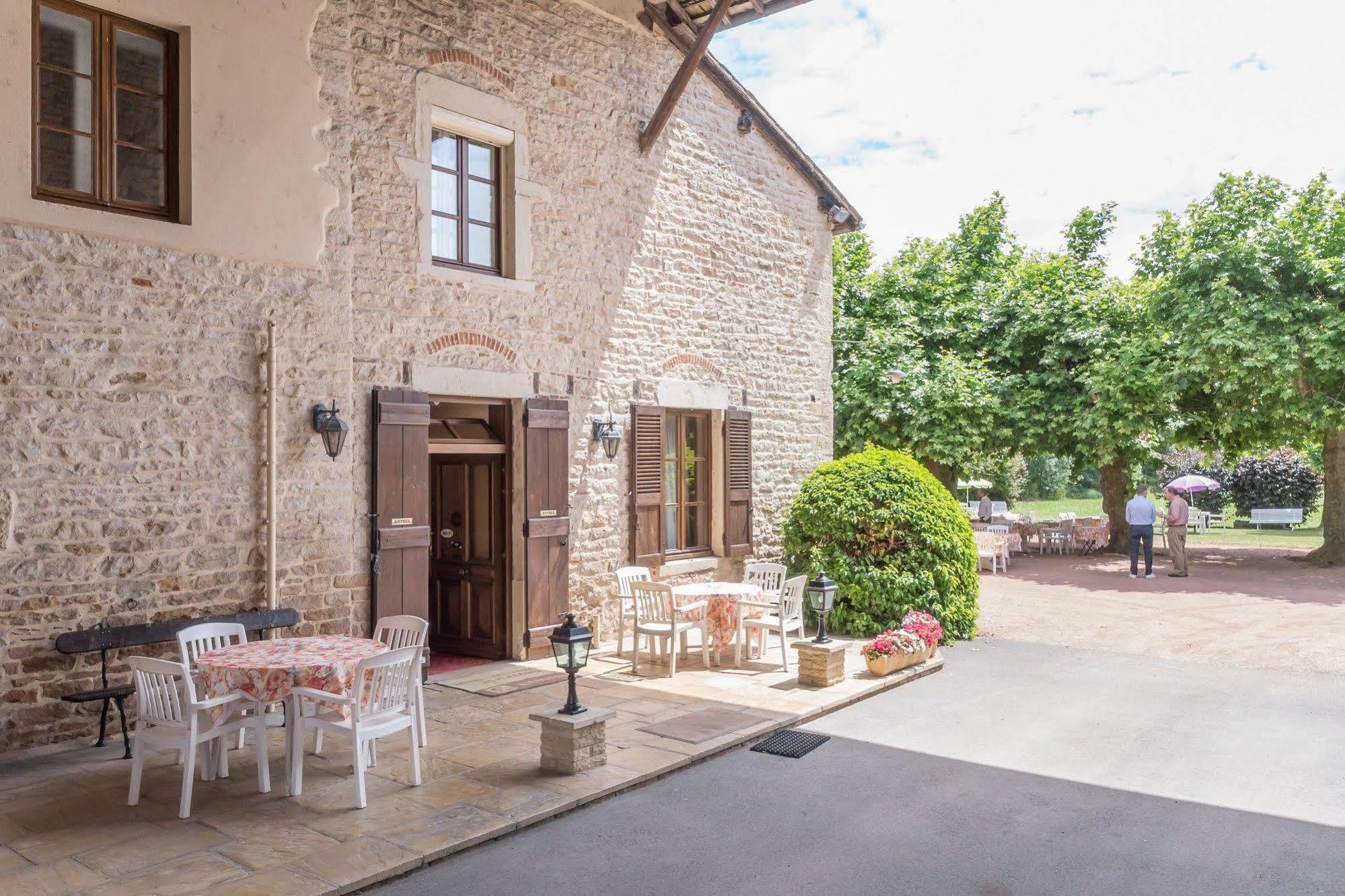 Logis Hôtel Les Platanes Reyssouze Exterior foto
